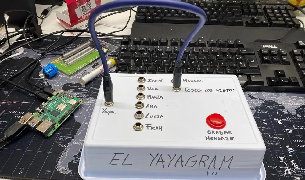 El aparato tiene un sistema de funcionamiento sencillo, para que la usuaria, una anciana de casi 100 años, no tenga dificultades. Foto: El País