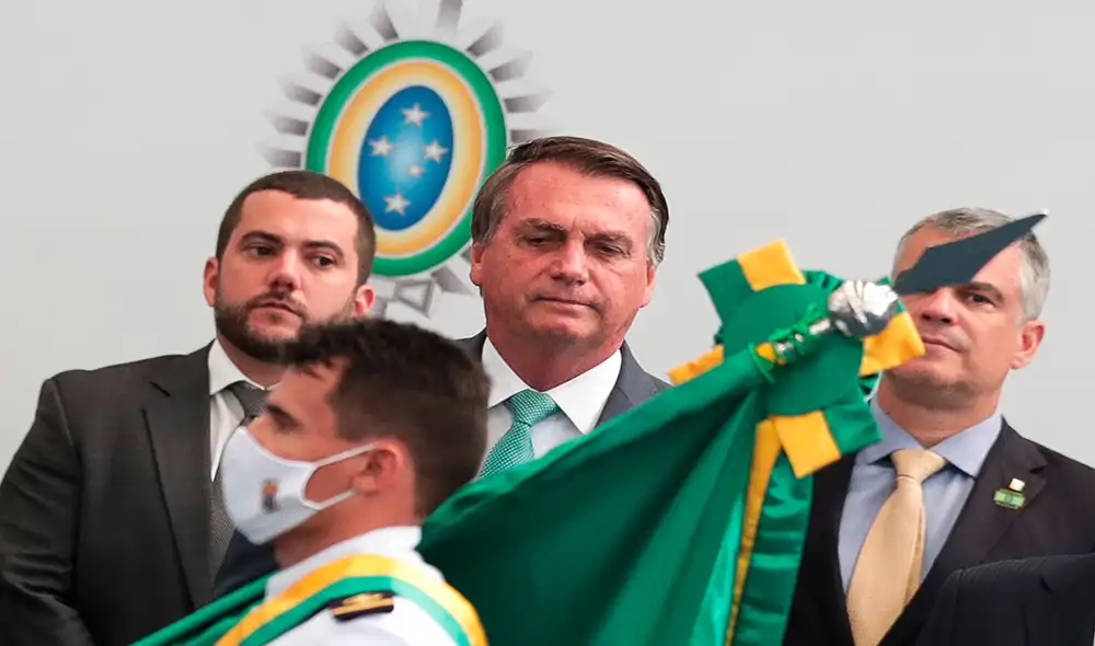 Alertaron que Bolsonaro y sus aliados, "incluyendo grupos supremacistas, política militar y funcionarios públicos en todos los niveles del Gobierno, están preparando una marcha nacional". Foto: EFE Alertaron que Bolsonaro y sus aliados, "incluyendo grupos supremacistas, política militar y funcionarios públicos en todos los niveles del Gobierno, están preparando una marcha nacional". Foto: EFE