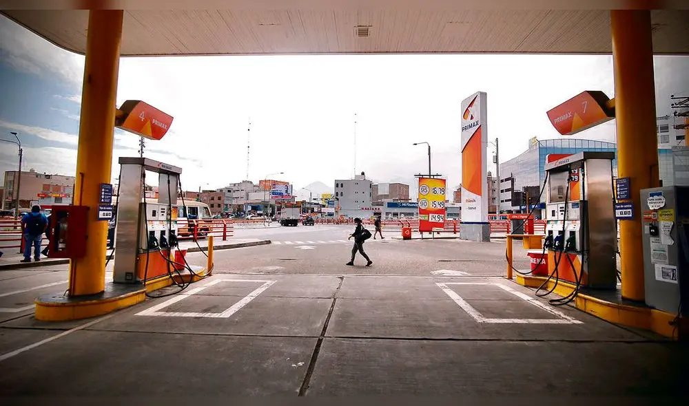 Subas. En las últimas semanas los combustibles han sufrido alzas. Transportistas buscan que gobierno frene incrementos. Subas. En las últimas semanas los combustibles han sufrido alzas. Transportistas buscan que gobierno frene incrementos.