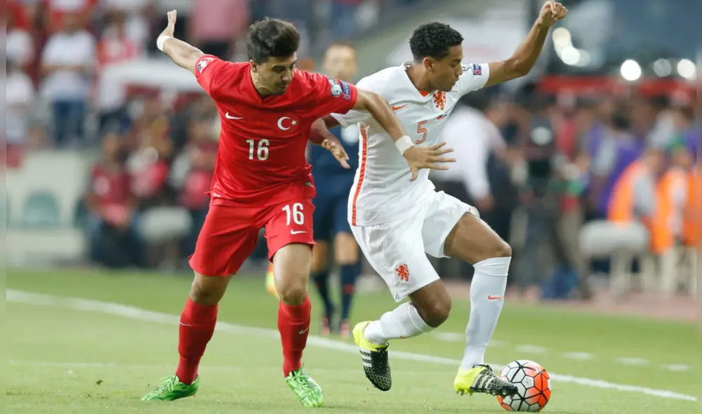 Con solo un punto de diferencia en el Bloque G, Países Bajos vs. Turquía decidirán al líder de la tabla este martes 7 de septiembre. Foto: EFE