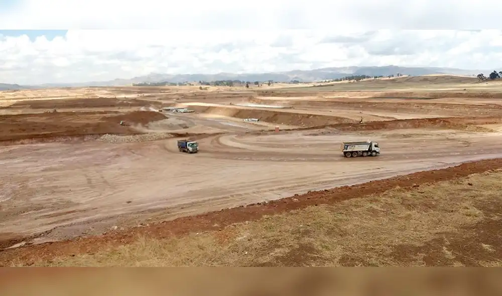 Trabajos. Se inició la segunda etapa del aeropuerto.