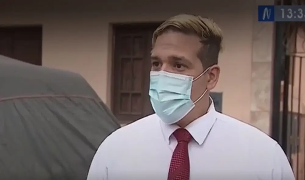 Hombre espero por varios minutos que se le pagué por el servicio de taxi por aplicativo. Foto: captura de Canal N Hombre espero por varios minutos que se le pagué por el servicio de taxi por aplicativo. Foto: captura de Canal N