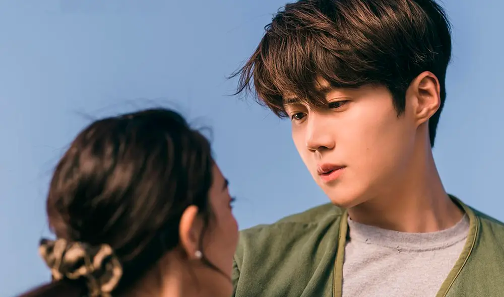 Kim Seon Ho (35) y Shin Min Ah (37) en el capítulo 2 de Hometown Cha-cha-cha. Foto: tvN