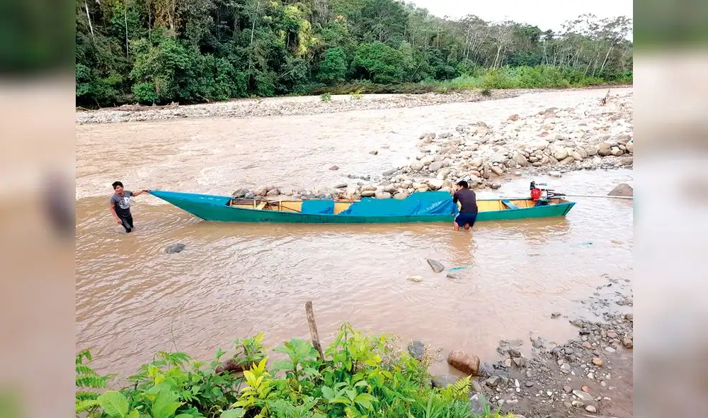 Transporte. El gas se lleva en peque peque a Tangoshiari.