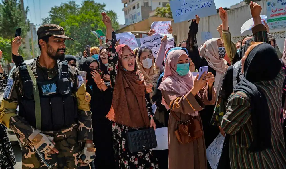 El martes 7 de septiembre, los talibanes anunciaron un Gobierno provisional compuesto exclusivamente por hombres, incluido un ministro del Interior buscado por el FBI. Foto: AFP