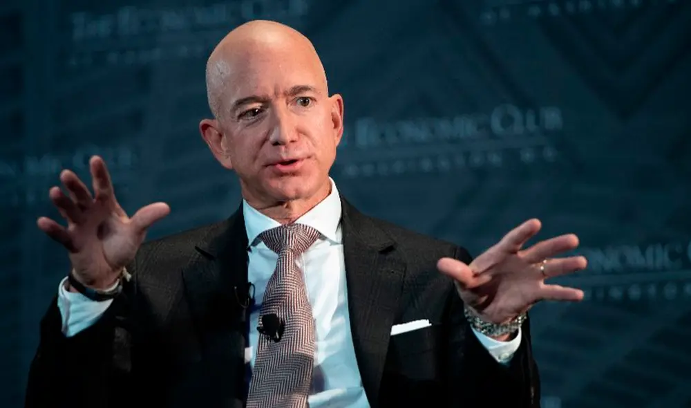 Jeff Bezos y Yuri Milner reclutaron un equipo científico. Foto: AFP Jeff Bezos y Yuri Milner reclutaron un equipo científico. Foto: AFP