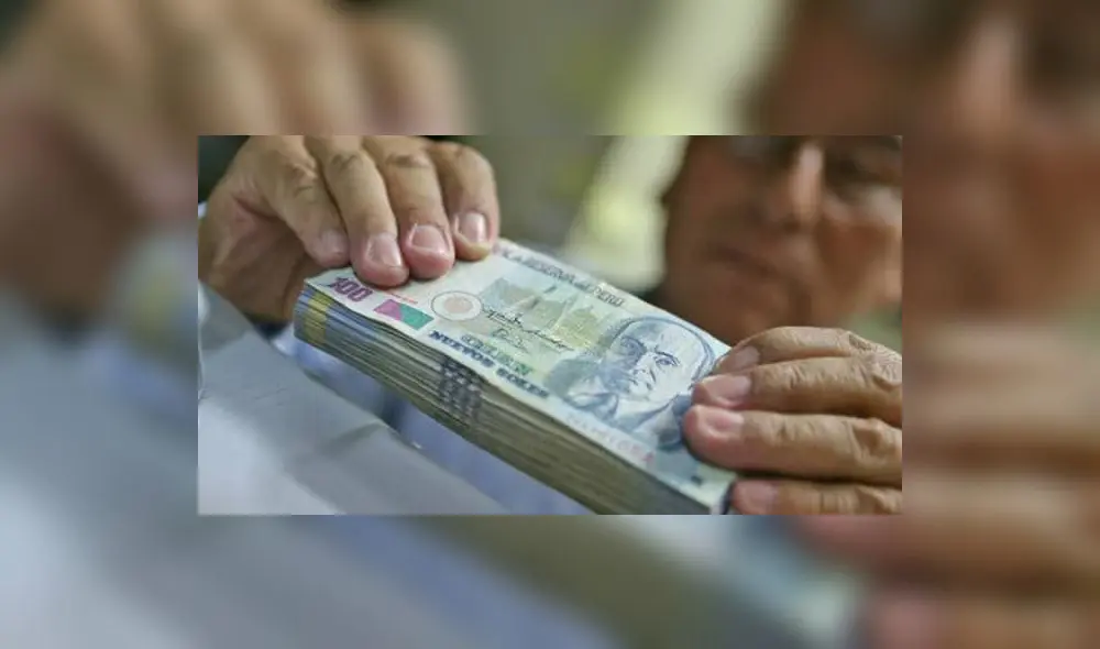 El primer grupo que recibirá el Bono 350 a partir del 13 de setiembre serán los beneficiarios de los programas sociales Pensión 65, Juntos y Contigo. Foto: Andina El primer grupo que recibirá el Bono 350 a partir del 13 de setiembre serán los beneficiarios de los programas sociales Pensión 65, Juntos y Contigo. Foto: Andina