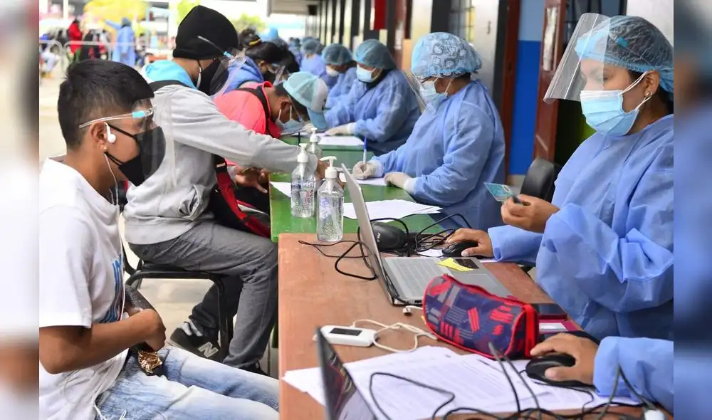 Se aplicará la primera y segunda dosis de la vacuna Pfizer. Foto: Diresa