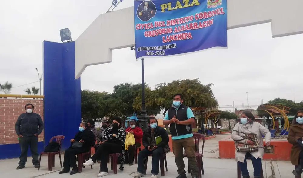 Vecinos consideran que alcalde debe deslindar cuestionamientos sobre la obra. Foto: La República Vecinos consideran que alcalde debe deslindar cuestionamientos sobre la obra. Foto: La República