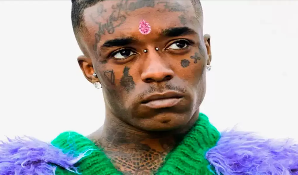 Lil Uzi Vert ahorró desde el 2017 para adquirir el diamante rosa de 10 quilates. Foto: Lil Uzi Vert/Twitter Lil Uzi Vert ahorró desde el 2017 para adquirir el diamante rosa de 10 quilates. Foto: Lil Uzi Vert/Twitter