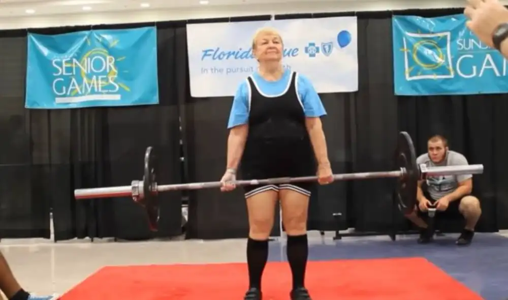 “Cuando levanto eso y recibo algunos aplausos. Eso es todo lo que necesito, ", dijo Edith Murway-Traina. Foto: captura Twitter @GWR