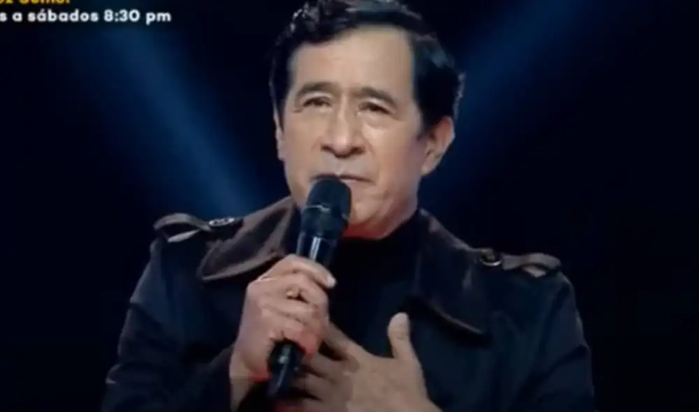 El participante llegó al escenario de La voz senior con ayuda de sus nietas. Foto: captura de Latina