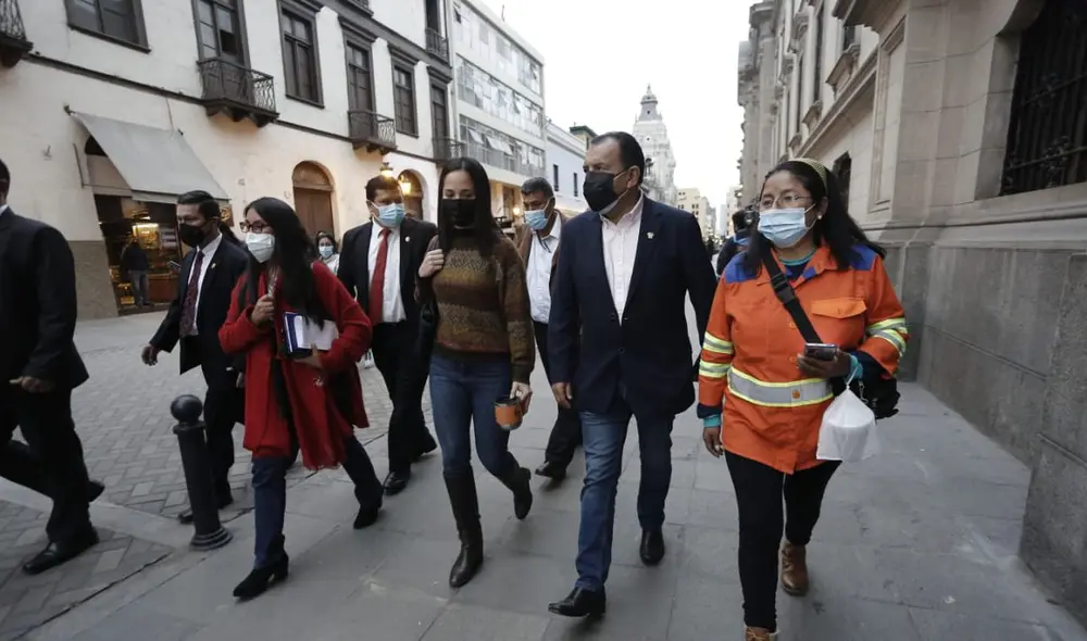 La bancada de Juntos por el Perú también indicó que "debemos seguir trabajando para construir un país democrático". Foto: Antonio Melgarejo/La República