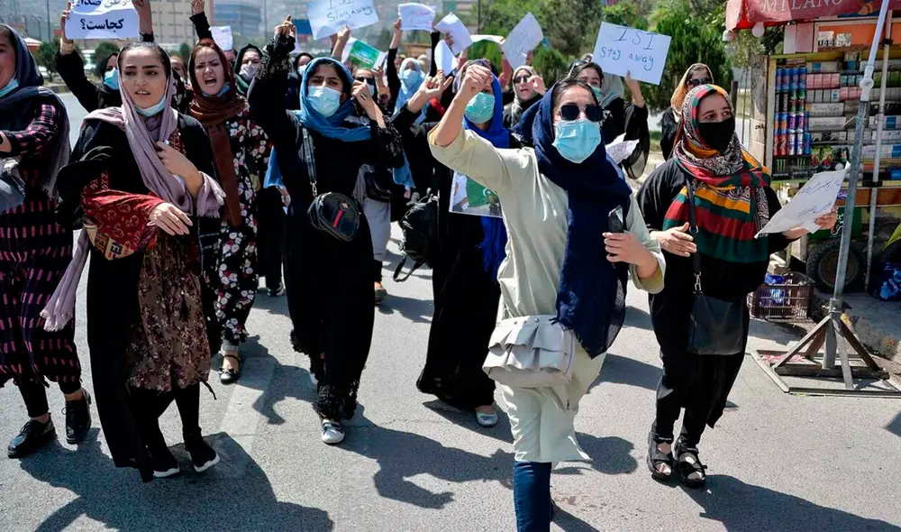 Numerosos departamentos de protección de la mujer en el país han sido desmantelados, denunció Bachelet. Foto: AFP