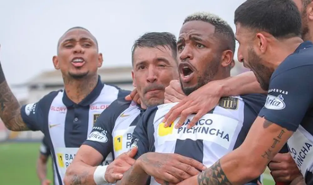 Jefferson Farfán llegó a los 700 partidos como profesional. Foto: Alianza Lima