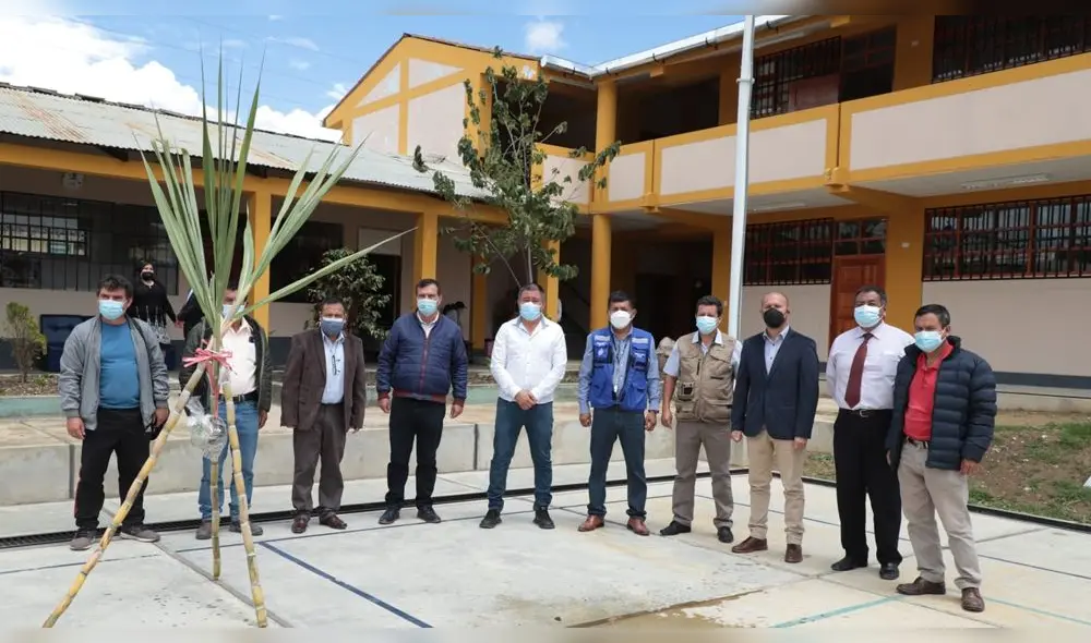 Autoridades de Amazonas participaron en la inauguración del Colegio de Alto Rendimiento (COAR). Foto: Gobierno Regional de Amazonas.
