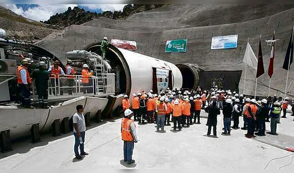 Parada. Para reactivar obras de Majes II se debe firmar adenda 13. La misma es observada por elevar costo de tierras. Parada. Para reactivar obras de Majes II se debe firmar adenda 13. La misma es observada por elevar costo de tierras.