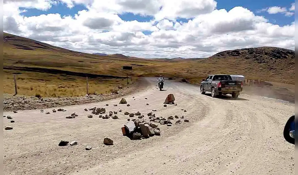 Sin solución. Seguirá bloqueo de corredor minero del sur. Sin solución. Seguirá bloqueo de corredor minero del sur.