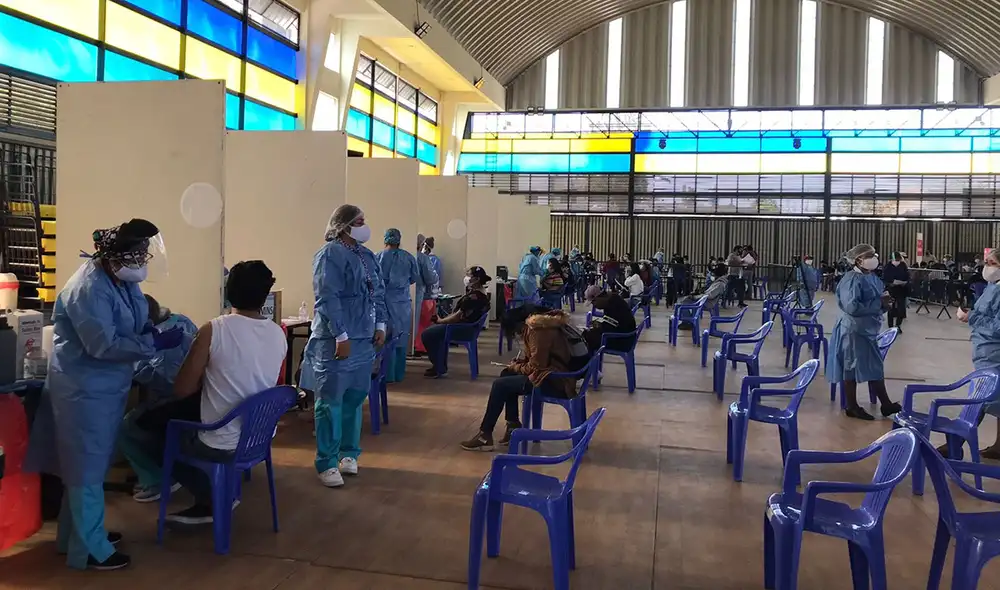 Vacunación en Arequipa avanza con estudiantes. Foto: Oswald Charca/La República