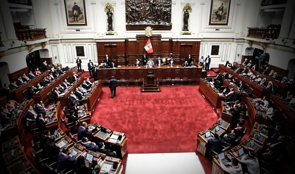 La Comisión de Constitución del Congreso aprobó esta mañana suspender las elecciones primarias para comicios de 2022. Foto: La República