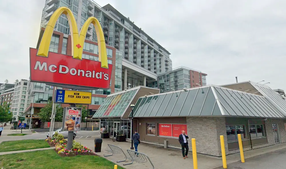 La Policía de Vancouver y la oficina forense de Columbia Británica continúa investigando el suceso en un MCDonald's. Foto: New York Post
