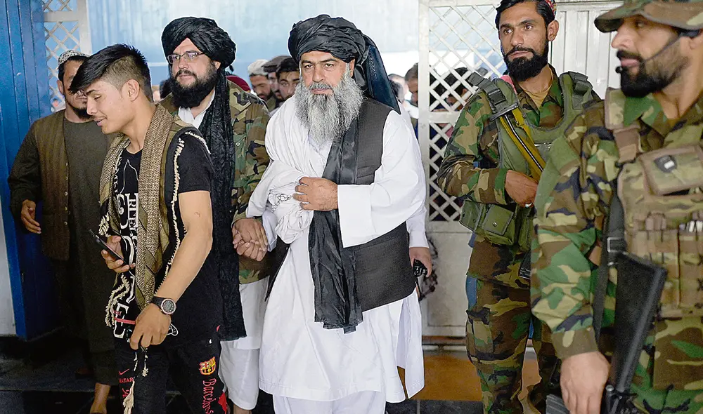 Miedo. Subversivos se encuentran en las calles de Kabul. Foto: difusión