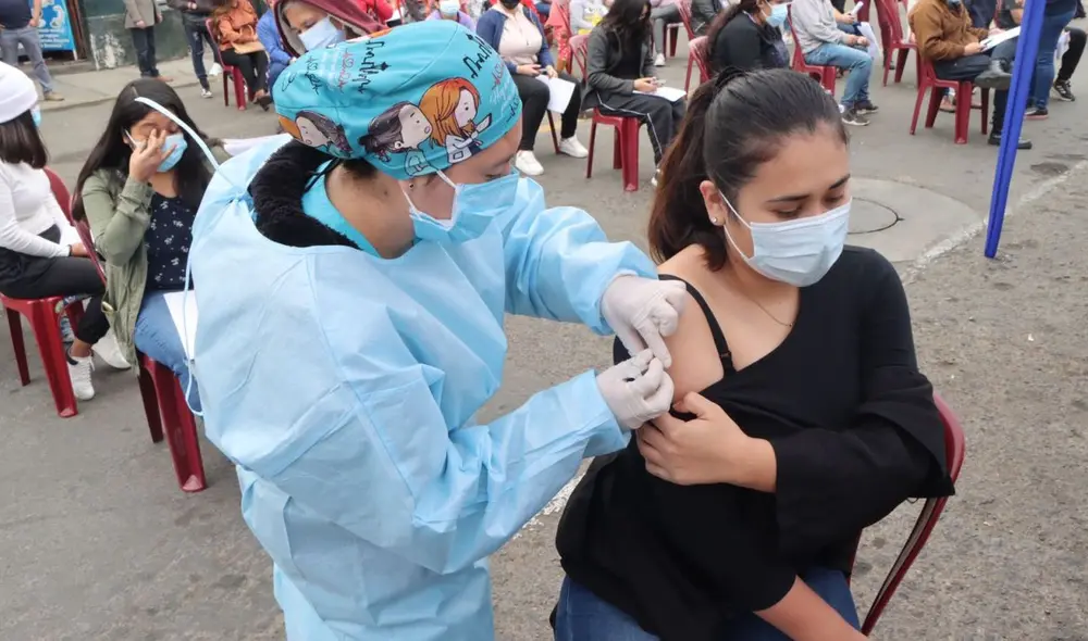 Son 140 comerciantes los beneficiarios en mercado Central. Foto: Steffano Palomino N60