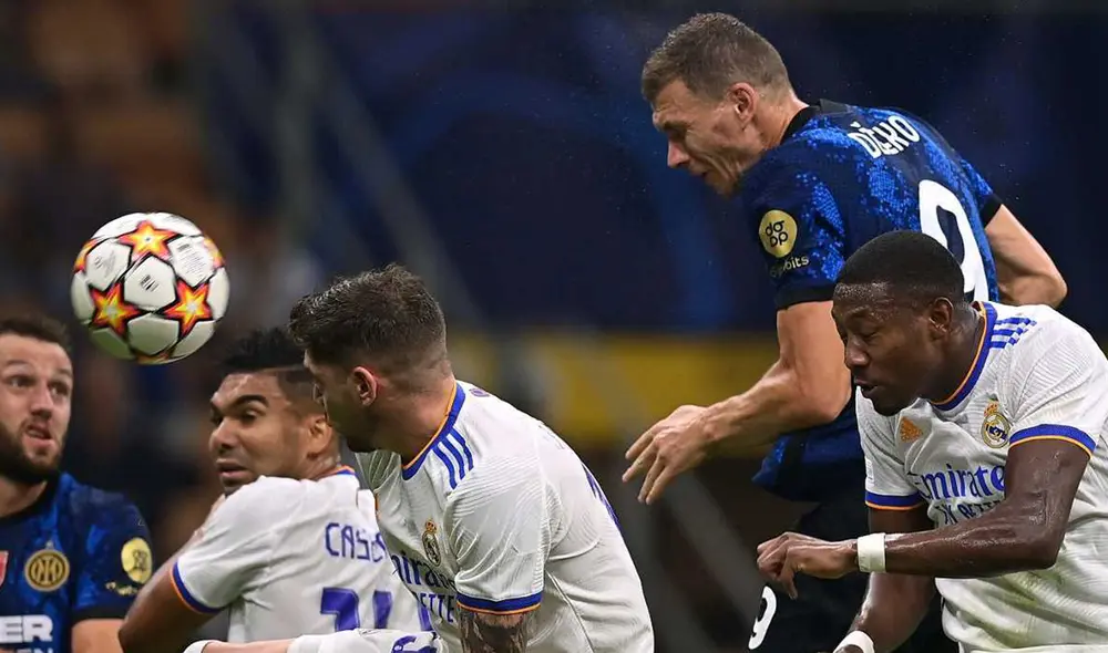 Dzeko llegó al Inter procedente de la Roma para cubrir el lugar dejado por Lukaku. Foto: Twitter @Inter