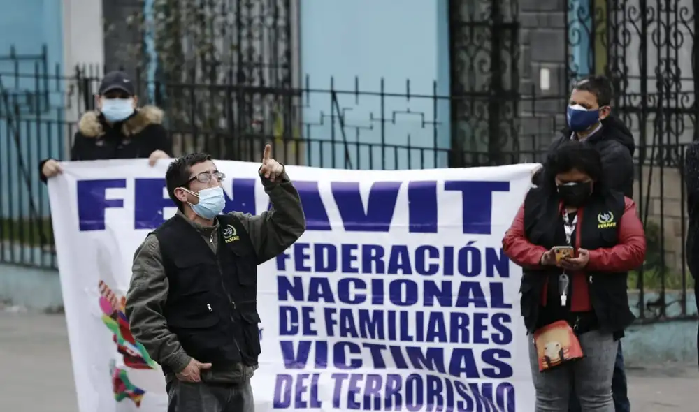 La Policía informó de manifestaciones en los exteriores de la Morgue Central del Callao. Foto: La República. La Policía informó de manifestaciones en los exteriores de la Morgue Central del Callao. Foto: La República.