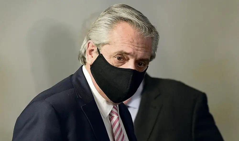 El presidente Alberto Fernández en una encrucijada: rechazarles la renuncia y ceder a las presiones del kirchnerismo, o dejarlos ir y armar un nuevo Gabinete sin la principal fuerza política de su mandato. Foto: Juan Mambromata / AFP El presidente Alberto Fernández en una encrucijada: rechazarles la renuncia y ceder a las presiones del kirchnerismo, o dejarlos ir y armar un nuevo Gabinete sin la principal fuerza política de su mandato. Foto: Juan Mambromata / AFP