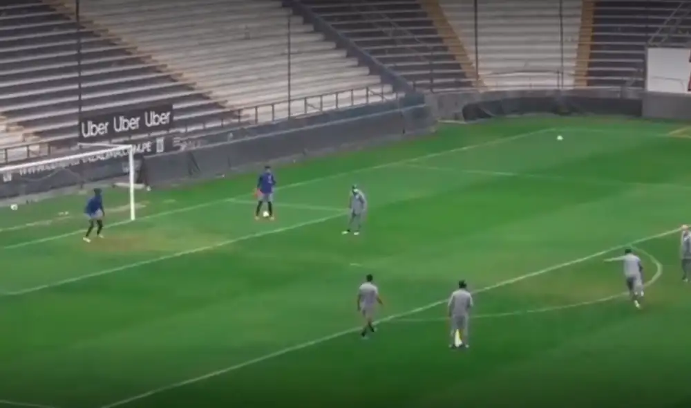 Jefferson Farfán demostró toda su calidad en el último entrenamiento blanquiazul de cara al partido contra Cusco FC. Foto: captura Twitter