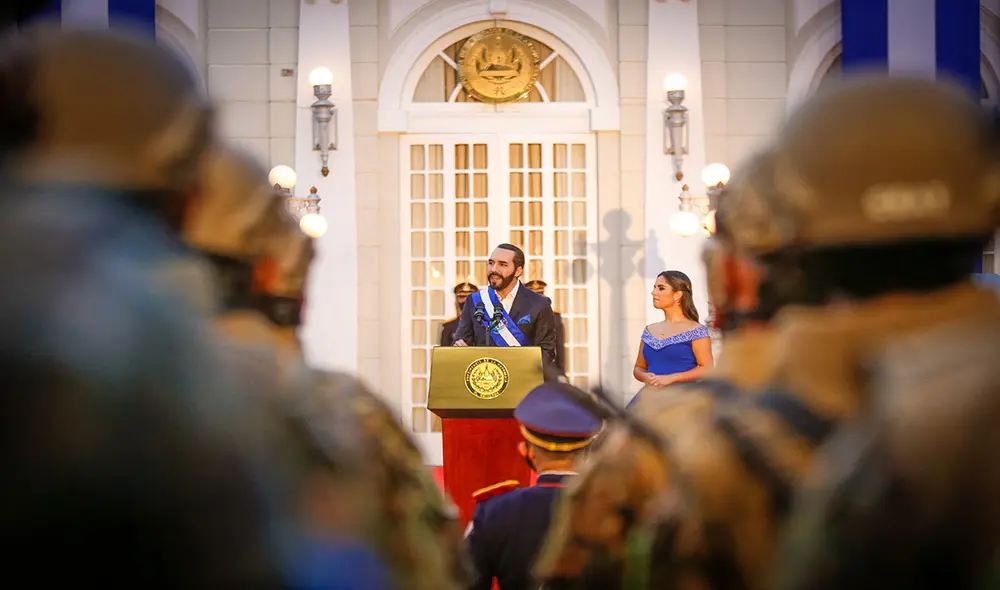 Bukele durante una ceremonia televisada con motivo del bicentenario de El Salvador. Foto: AFP Bukele durante una ceremonia televisada con motivo del bicentenario de El Salvador. Foto: AFP