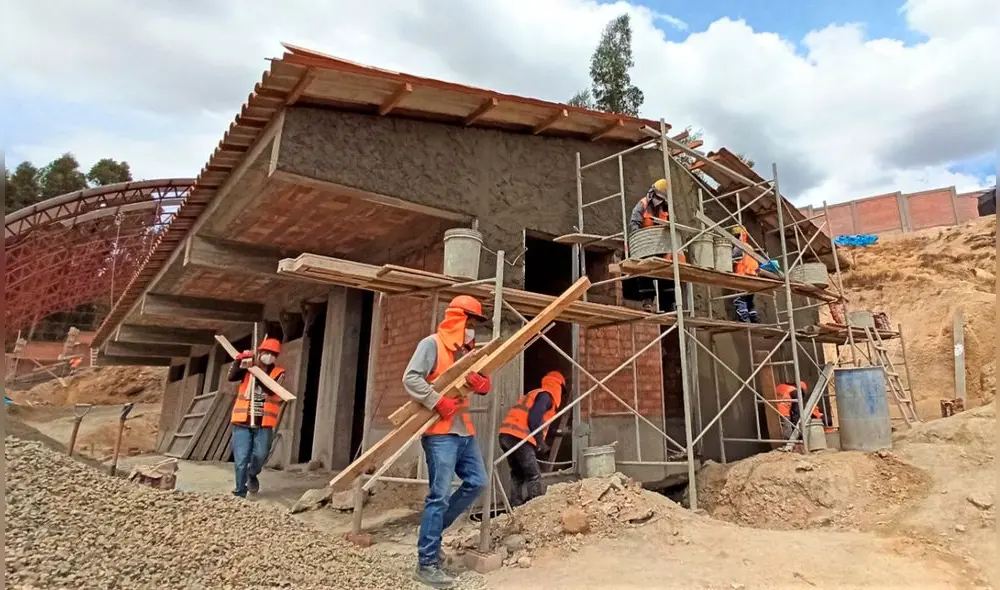 Santisteban Romero apuntó que 45 colegios están actualmente en ejecución en Lambayeque. Foto: ARCC. Santisteban Romero apuntó que 45 colegios están actualmente en ejecución en Lambayeque. Foto: ARCC.