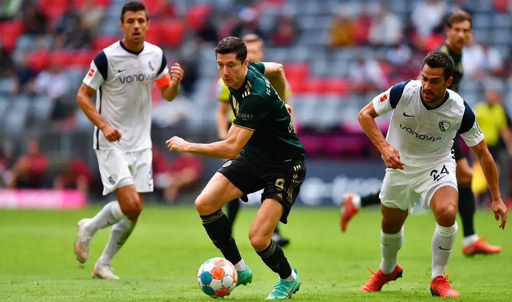 Robert Lewandowski lleva más de 300 goles con Bayern Múnich. Foto: EFE