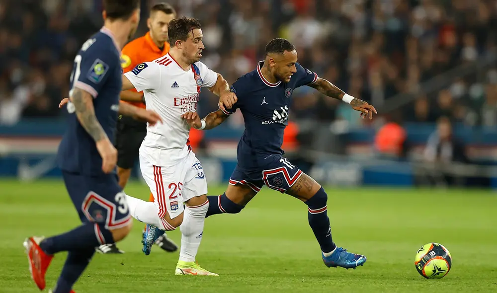 Neymar puso el empate transitorio del PSG con tanto de penal. Foto: EFE