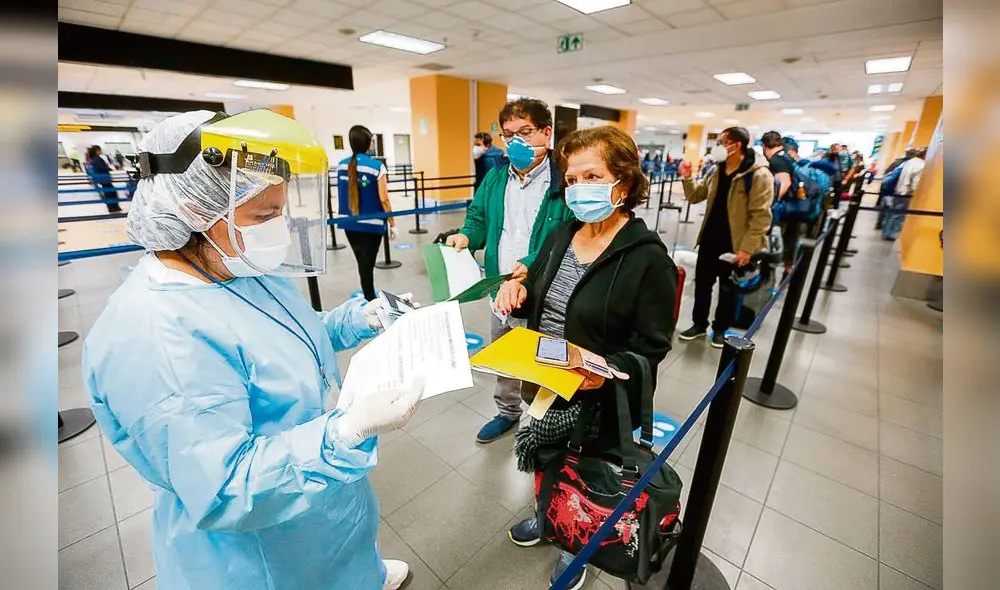 Vuelos. Desde hoy pedirán carné de vacunación a viajeros. Foto: difusión Vuelos. Desde hoy pedirán carné de vacunación a viajeros. Foto: difusión