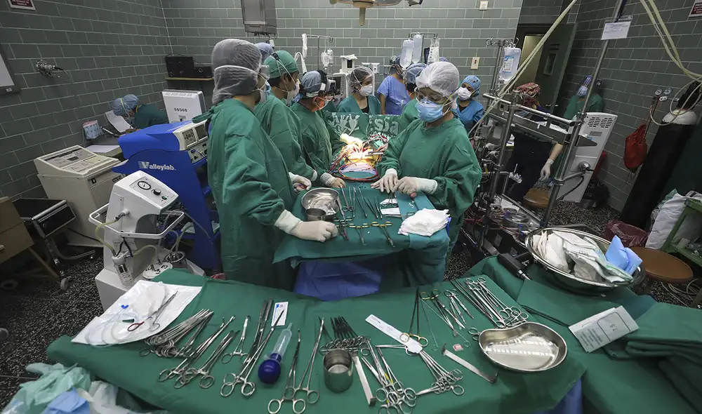 Médicos realizarán las operaciones en cinco regiones. Foto: EsSalud Médicos realizarán las operaciones en cinco regiones. Foto: EsSalud