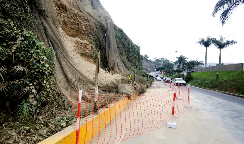 Se colocarán más de 1.500 metros cuadrados de geomallas en la zona de derrumbe. Foto: Carlos Contreras/La República Se colocarán más de 1.500 metros cuadrados de geomallas en la zona de derrumbe. Foto: Carlos Contreras/La República