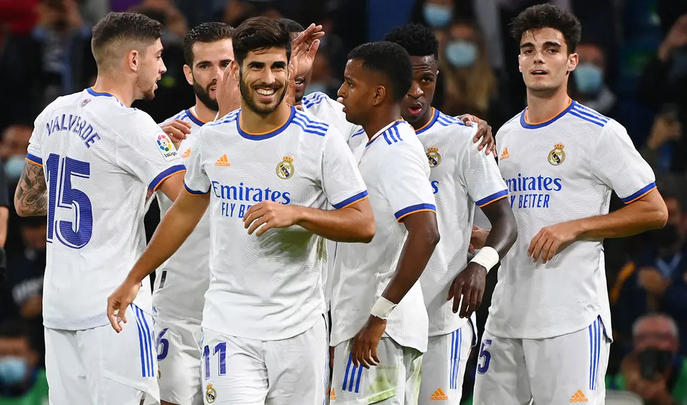 Real Madrid alcanzó los 16 puntos en LaLiga y es líder absoluto superando a Atlético de Madrid por 2 unidades. Foto: AFP
