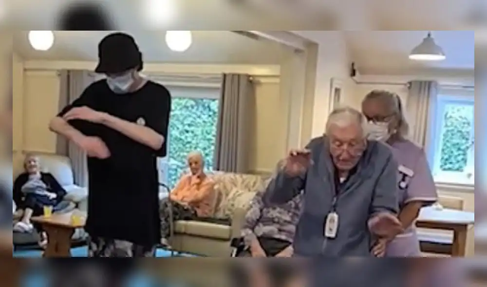 La escena enterneció a miles de internautas. Foto: captura de Facebook