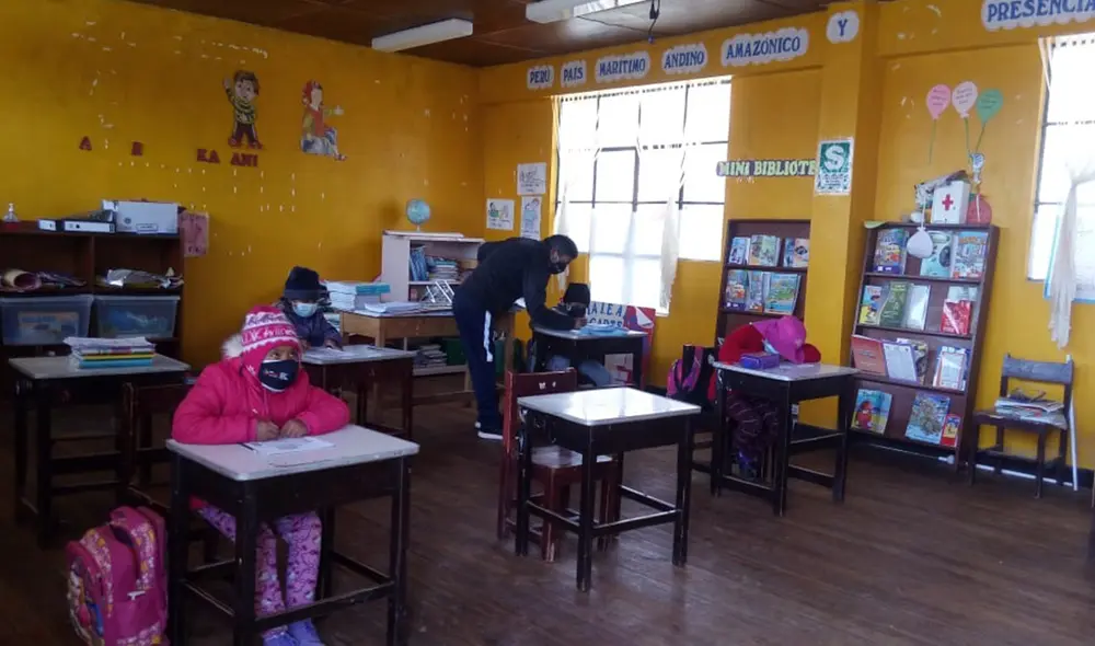 Alumnos acudirán al centro educativo dos veces a la semana. Foto: Dirección de Educación Tacna Alumnos acudirán al centro educativo dos veces a la semana. Foto: Dirección de Educación Tacna