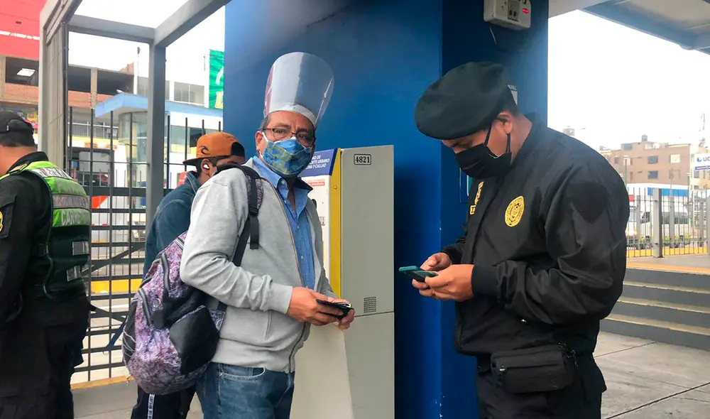 Operativo "Presencia policial" inició en estación Naranjal. Foto y Video: Gianella Aguirre / URPI - LR Operativo "Presencia policial" inició en estación Naranjal. Foto y Video: Gianella Aguirre / URPI - LR