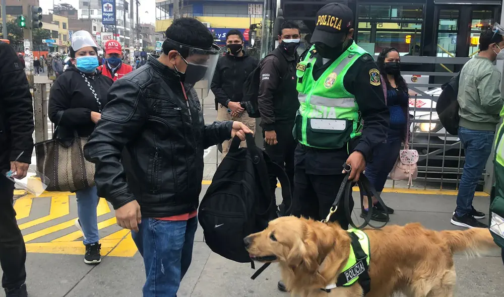 PNP realizará vigilancia continua en estaciones del Metropolitano a fin de reducir índice de robos. Foto: Gianella Aguirre/URPI-LR PNP realizará vigilancia continua en estaciones del Metropolitano a fin de reducir índice de robos. Foto: Gianella Aguirre/URPI-LR