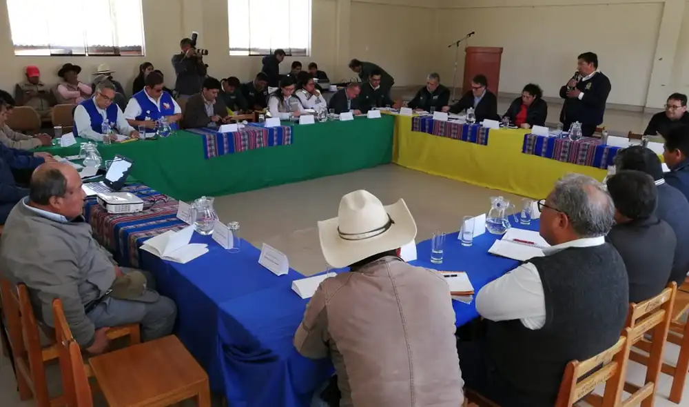 La mesa de diálogo se instaló el 20 de agosto del 2019 pero desde entonces ha tenido un avance lento. Foto: Archivo La República La mesa de diálogo se instaló el 20 de agosto del 2019 pero desde entonces ha tenido un avance lento. Foto: Archivo La República