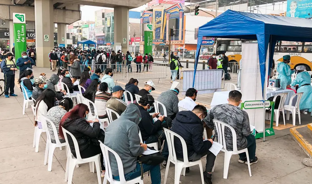 Línea 1 continúa con vacunación en puntos habilitados. Foto: Minsa