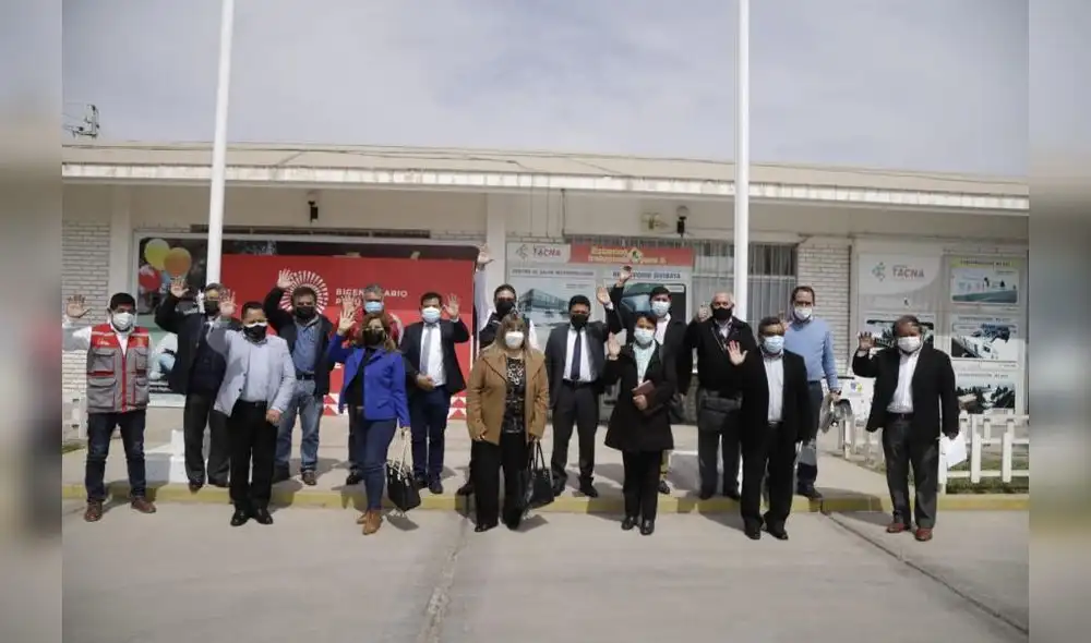 Autoridades y representes de gremios comerciales sostuvieron reunión. Foto: GORE Tacna