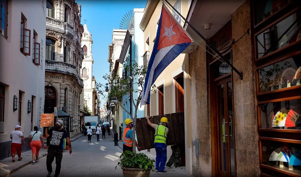 Cuba: entra en vigor la resolución que autoriza la creación de micro, pequeñas y medianas empresas. Foto: AFP