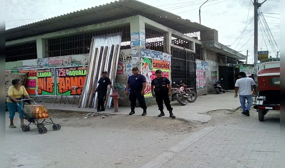 Mercado de Catacaos presenta riesgo de colapso. Foto: La República Mercado de Catacaos presenta riesgo de colapso. Foto: La República