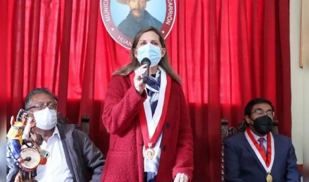 María del Carmen Alva señaló que en el Congreso tienen que trabajar unidos y lo mismo debe hacer el Ejecutivo. Foto: prensa Congreso María del Carmen Alva señaló que en el Congreso tienen que trabajar unidos y lo mismo debe hacer el Ejecutivo. Foto: prensa Congreso