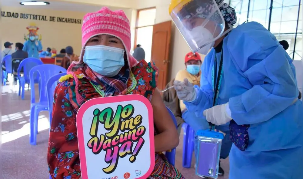 En la jornada se aplican primeras y segundas dosis de la vacuna contra la COVID-19. Foto: Geresa